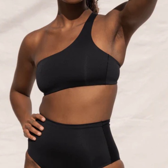 Left On Friday Offshore Top - Picture 5 of 12